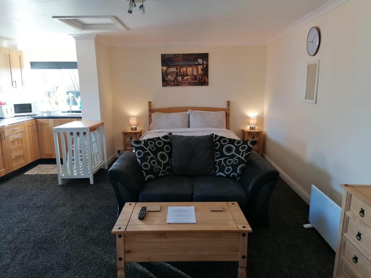 Sherwood Studio Annexe 1 Bedroom Entire Property Βοστώνη Εξωτερικό φωτογραφία