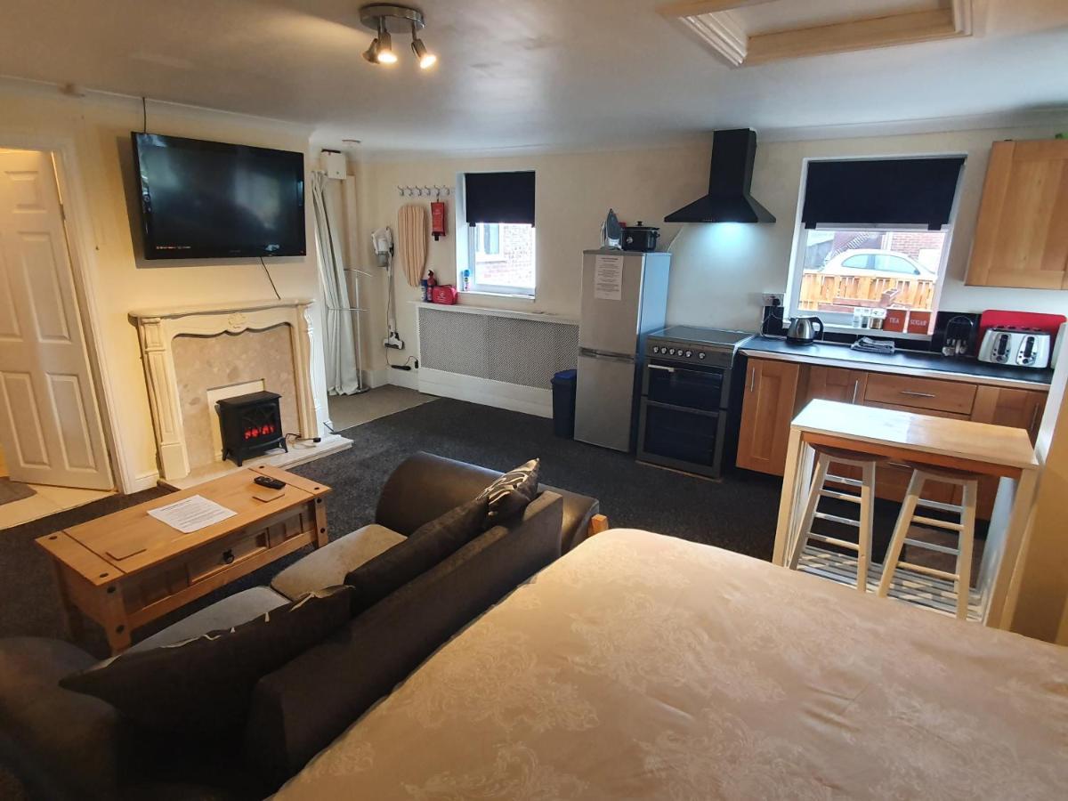 Sherwood Studio Annexe 1 Bedroom Entire Property Βοστώνη Εξωτερικό φωτογραφία