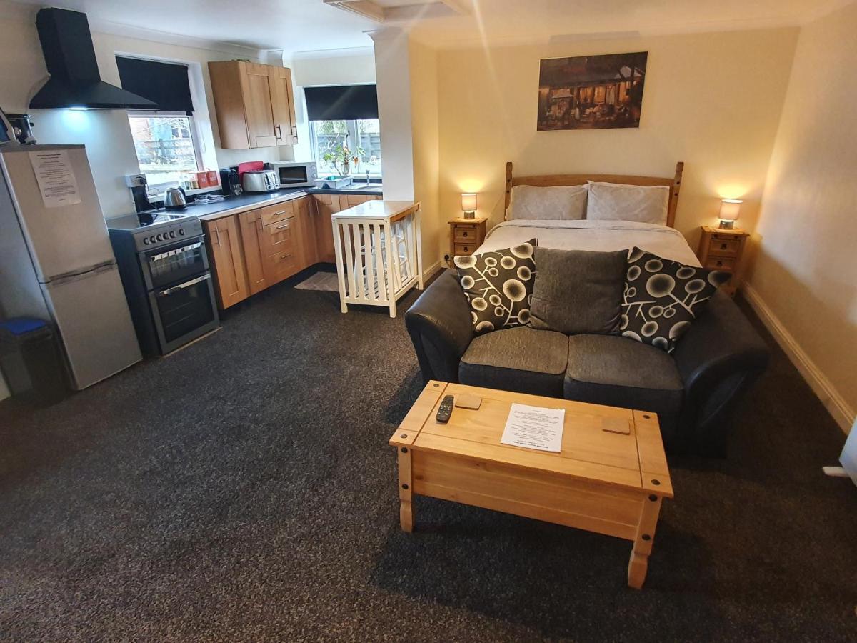 Sherwood Studio Annexe 1 Bedroom Entire Property Βοστώνη Εξωτερικό φωτογραφία